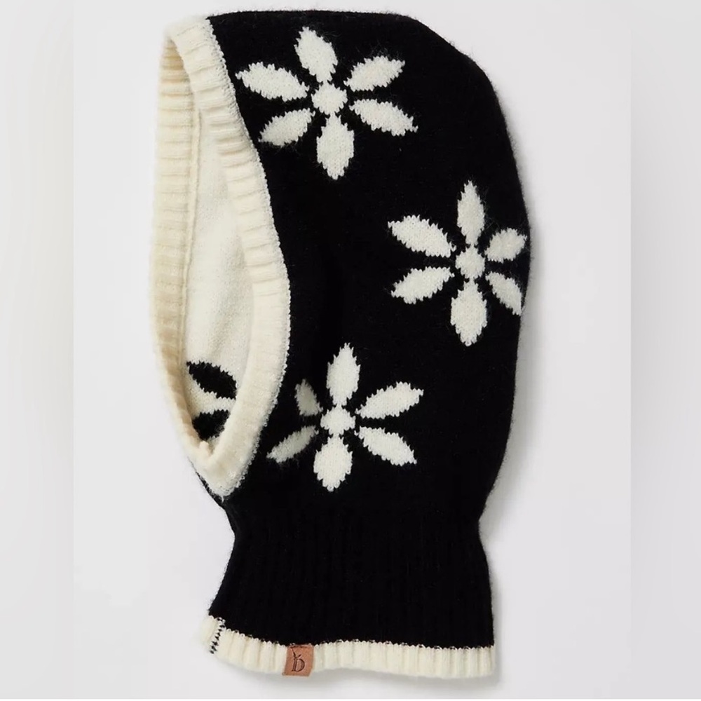 Snow Flower Knit Balaclava-Black